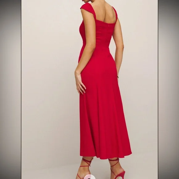 Reformation Bryson Dress in Cherry Red New Size O - Picture 13 of 14